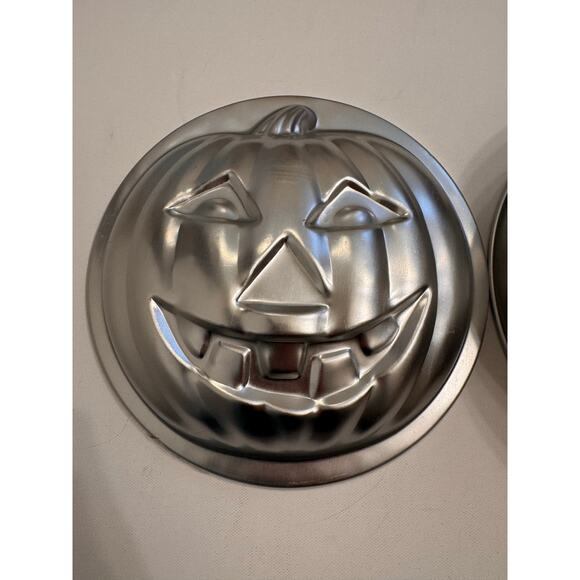 Vintage Halloween 1975 Multiway Wilton Cake Pan 502-259 w/Pumpkin Insert 503-598 - Picture 3 of 7